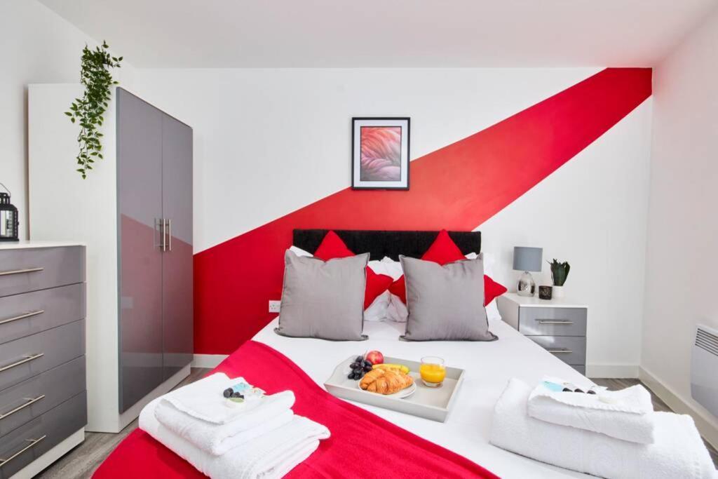 מנצ'סטר Stylish 2 Bed Apartment With Free Parking, Close To City Centre By Hass Haus מראה חיצוני תמונה